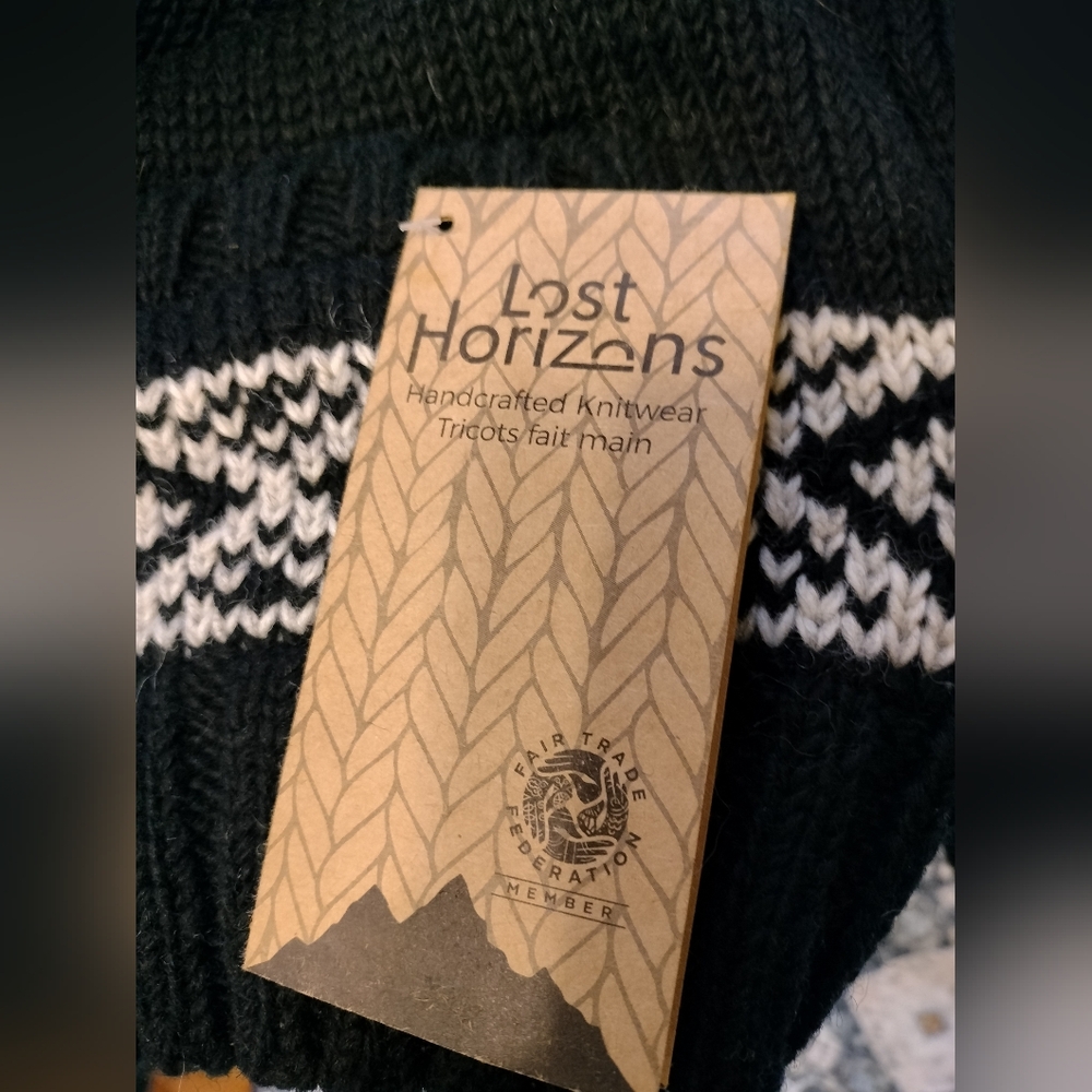 NWT! Lost Horizons Black & Cream Women's Sweater Cardigan w/ Reindeer Design. SP - Picture 6 of 6